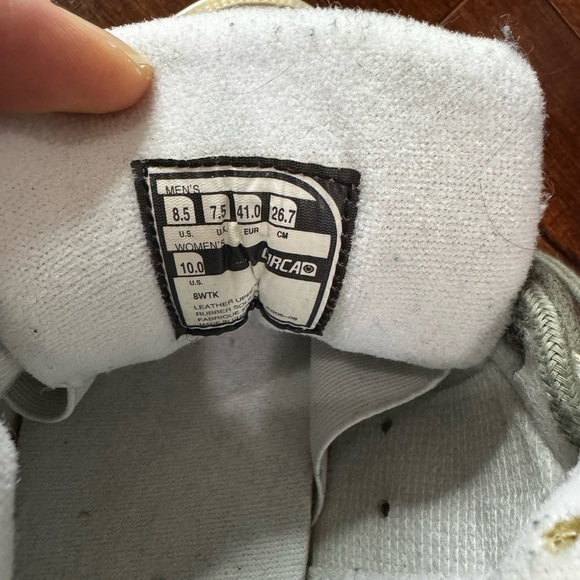 Cream Sneakers with Padded Collar and Rubber Outsole - Picture 3 of 4